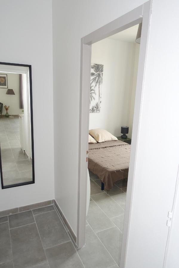 Maison Carree/Coeur Historique De Nimes - Superbe Appt 55M² Exterior foto